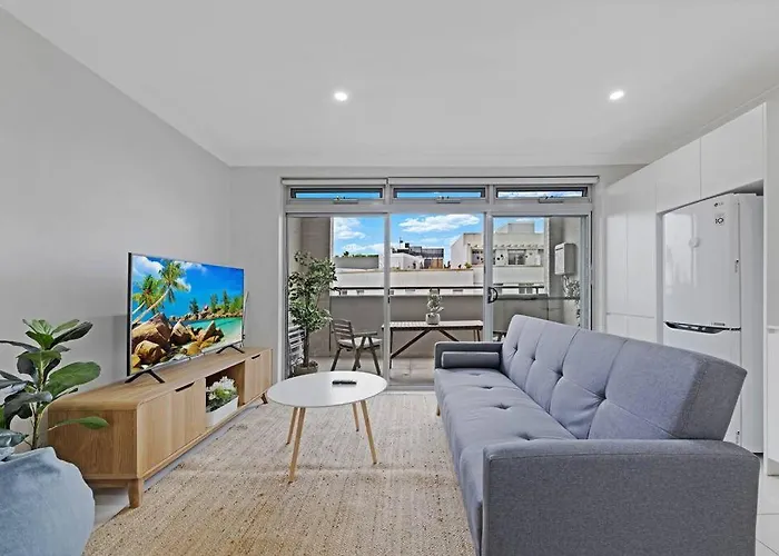 Aircabin - Alexandria - Stylish Extra Large - 1 Bed Apt